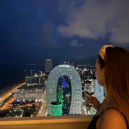 Luxury Beach Front Hotel باتومي المظهر الخارجي الصورة