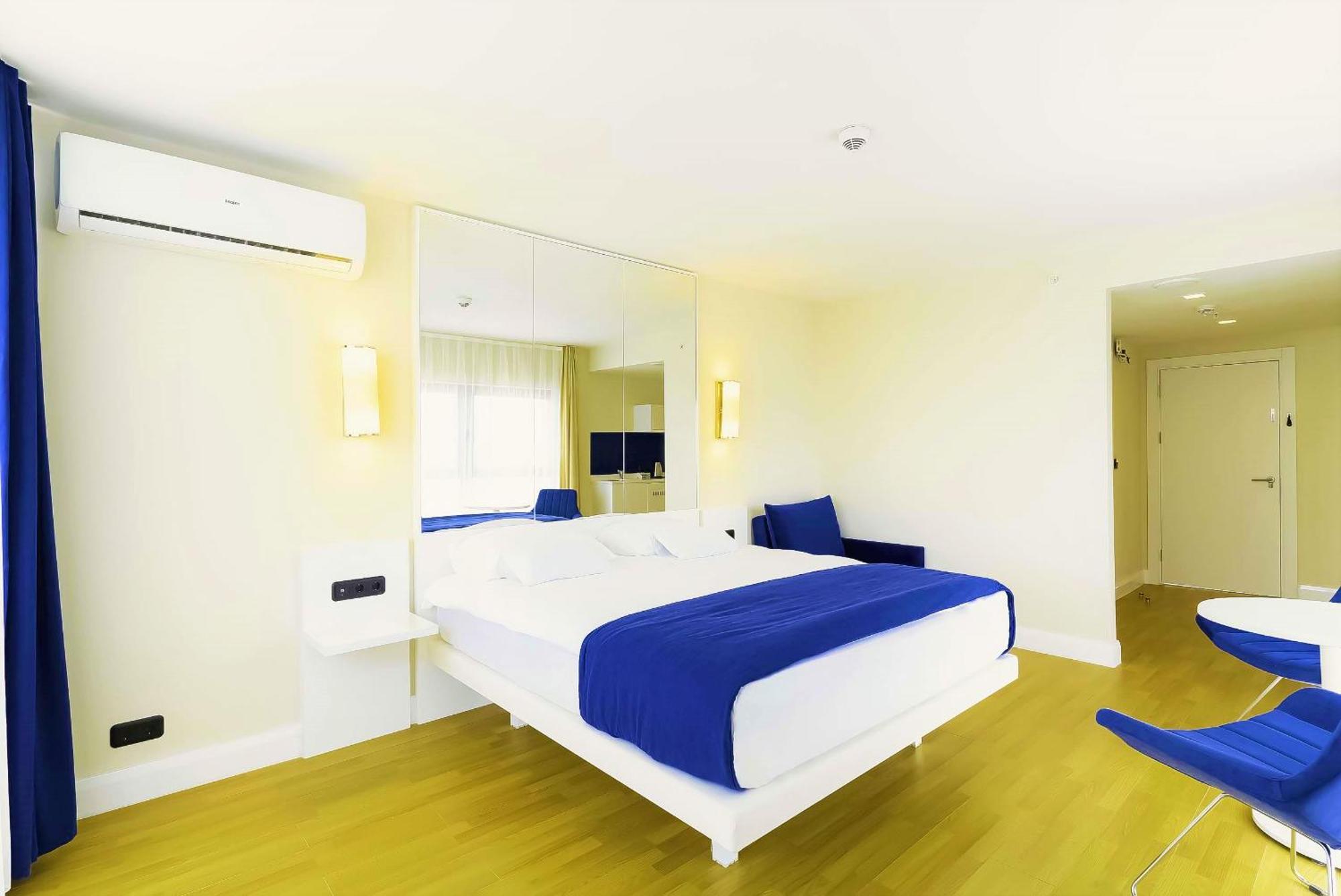 Luxury Beach Front Hotel باتومي المظهر الخارجي الصورة