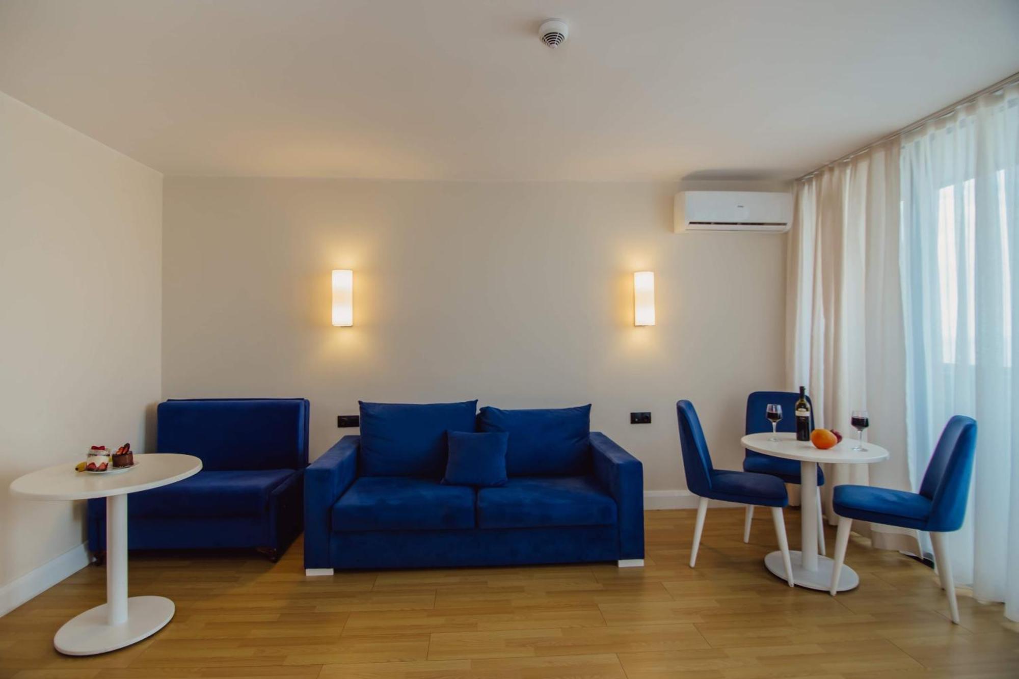 Luxury Beach Front Hotel باتومي المظهر الخارجي الصورة