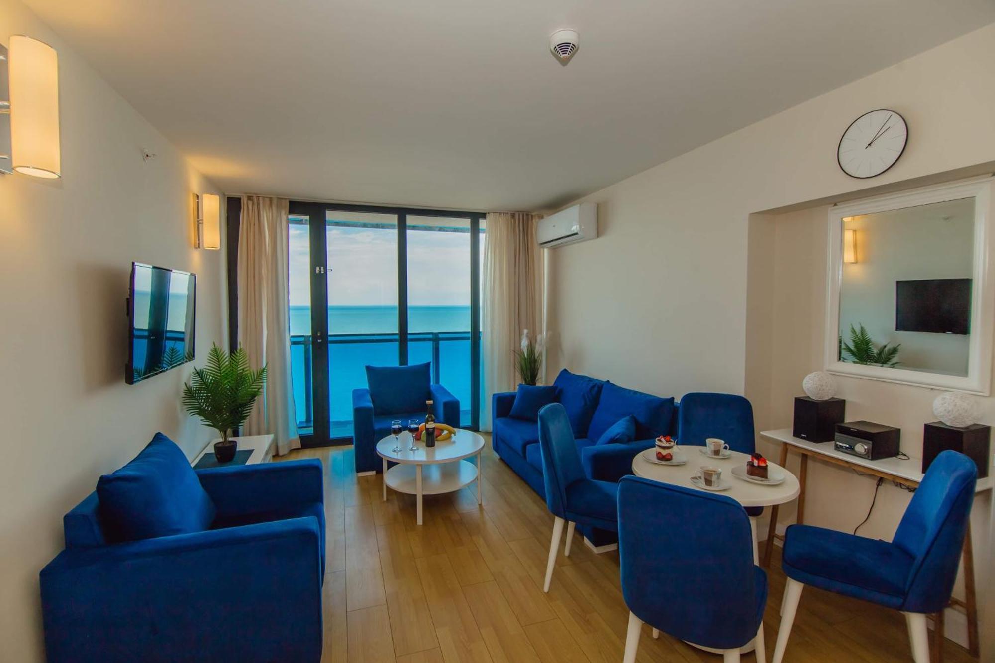 Luxury Beach Front Hotel باتومي المظهر الخارجي الصورة