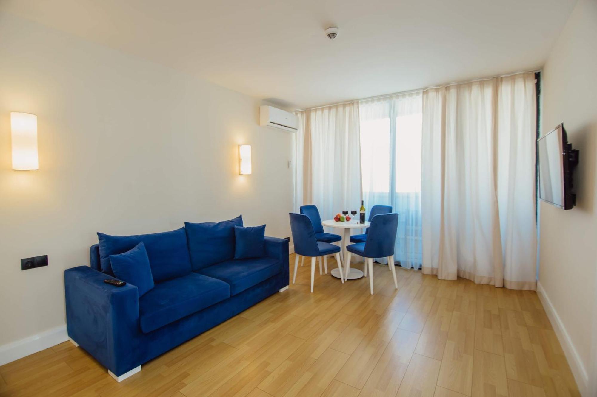 Luxury Beach Front Hotel باتومي المظهر الخارجي الصورة